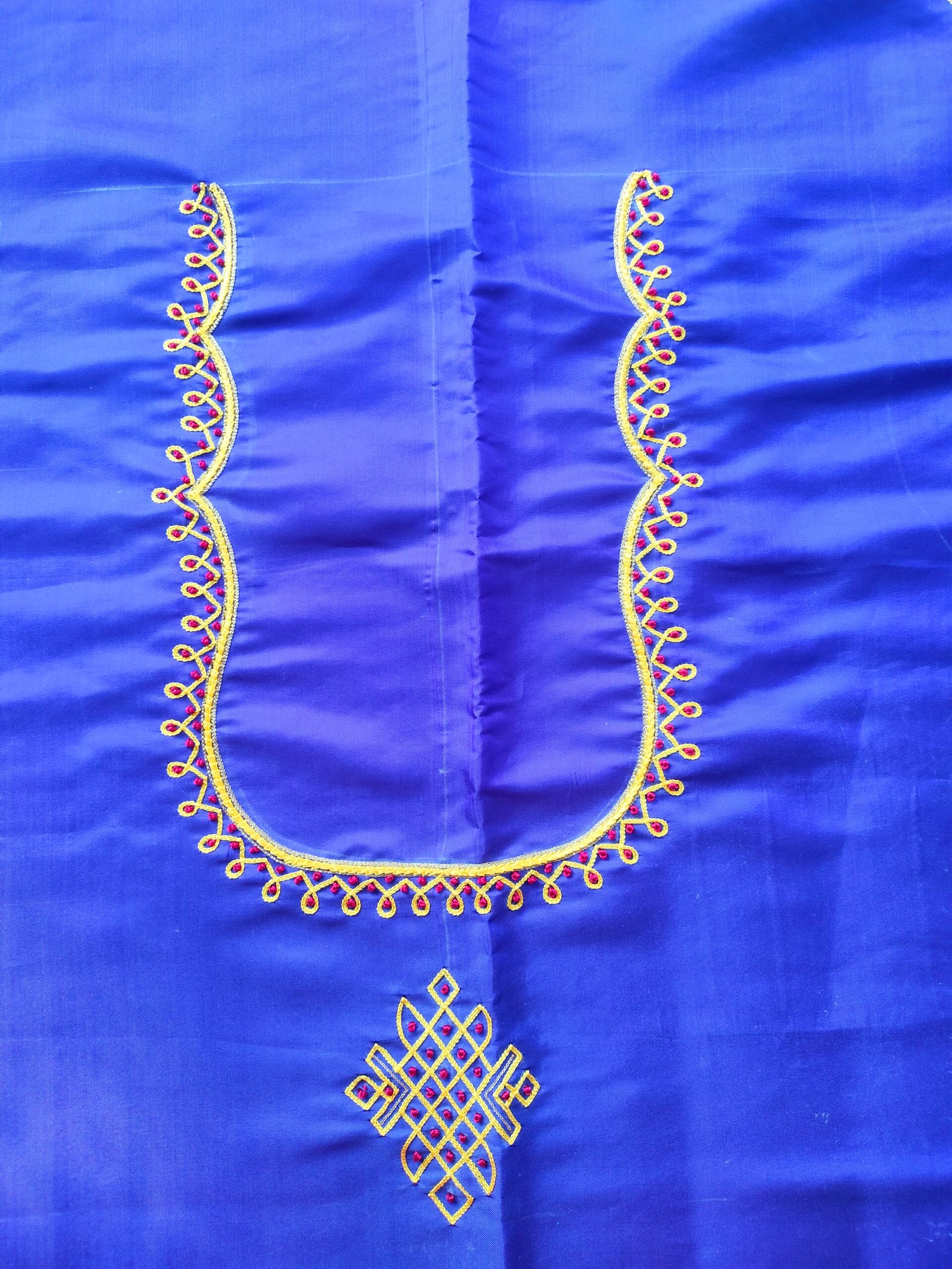 Trending Kolam Design Blouse – Traditional Art Meets Elegant Embroidery